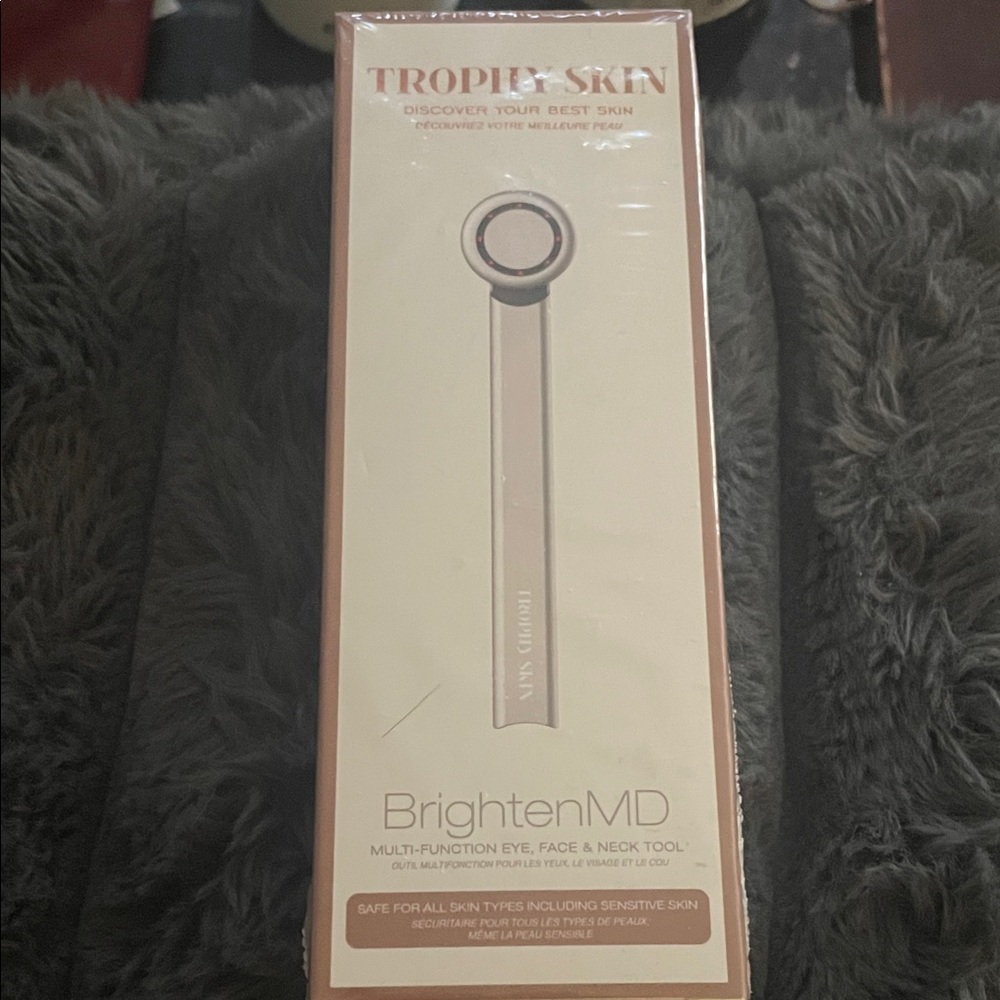 Trophy Skin BrightenMD Multi-Function Eye, Face & Neck Tool